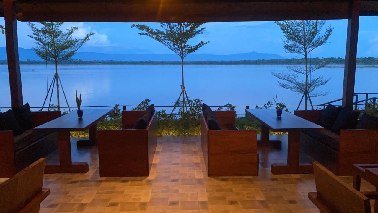 The Riviera Champasak Hotel Eksteriør billede